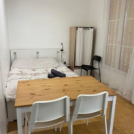 Maison De Avec Trois Διαμέρισμα *